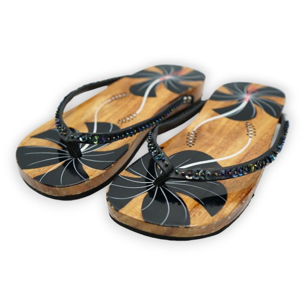 VTG Hawaiian lacquer‎ wood handpainted flowered flip flop sandals Sz 6 - 6.5